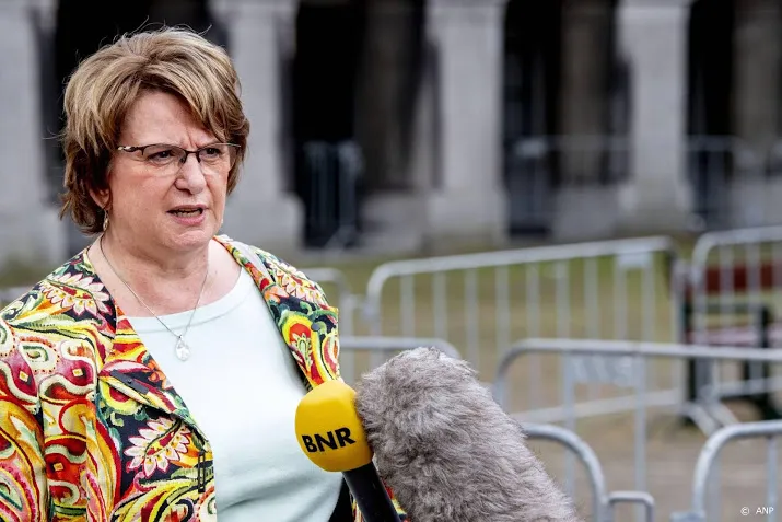 informateur hamer biedt eindverslag aan tweede kamer aan