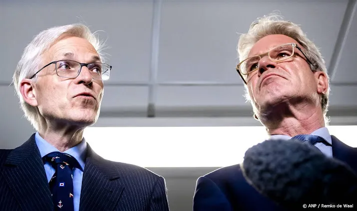 informateurs zijn iets optimistischer geworden