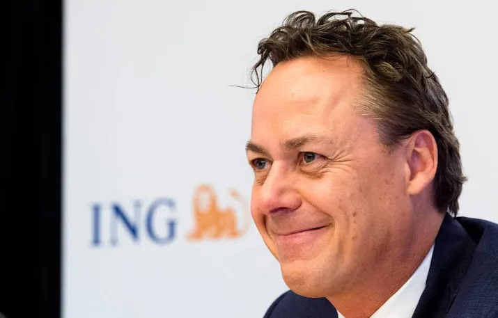 ing trekt omstreden loonvoorstel topman in