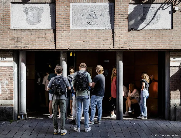 inschrijving amsterdams studentencorps alsnog geopend