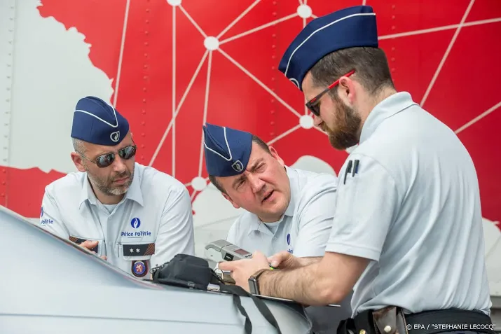 inspectie belgie neemt 103 buitenlandse trucks in beslag