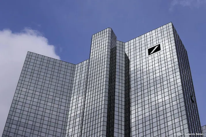 inval bij deutsche bank in onderzoek witwaspraktijken