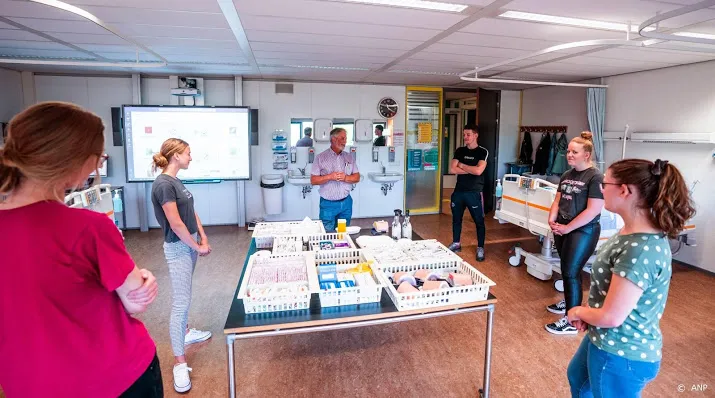 iso 54 000 studenten hebben achterstand opgelopen