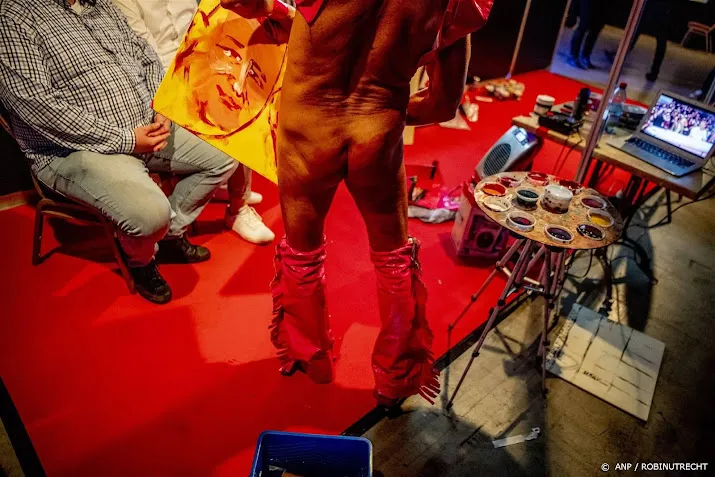 jaarbeurs waar kamasutrabeurs wordt gehouden ontruimd