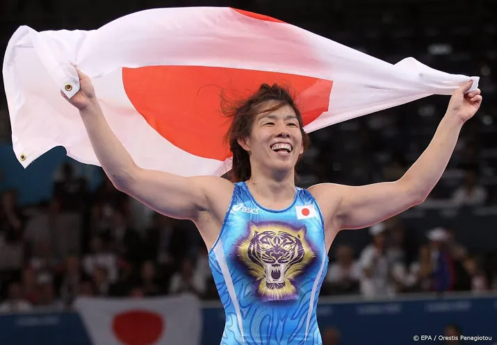 japanse worstelheldin yoshida stopt
