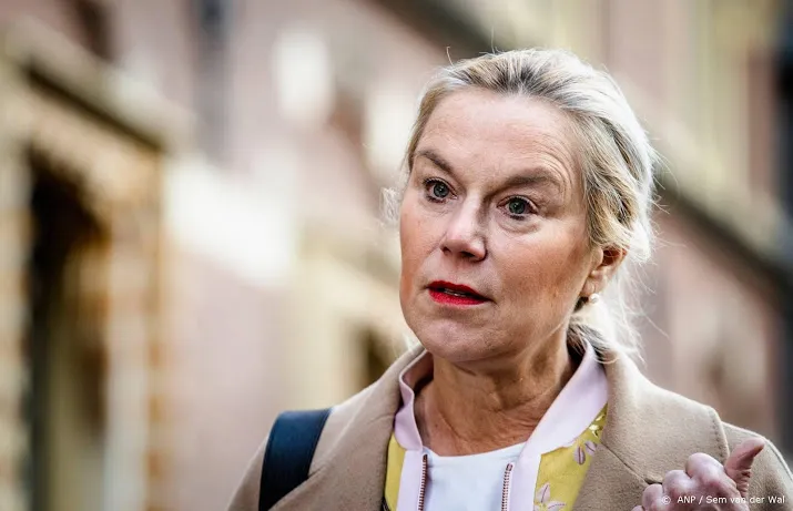 kaag breuk maken met wat is gebeurd en dan vertrouwen herstellen