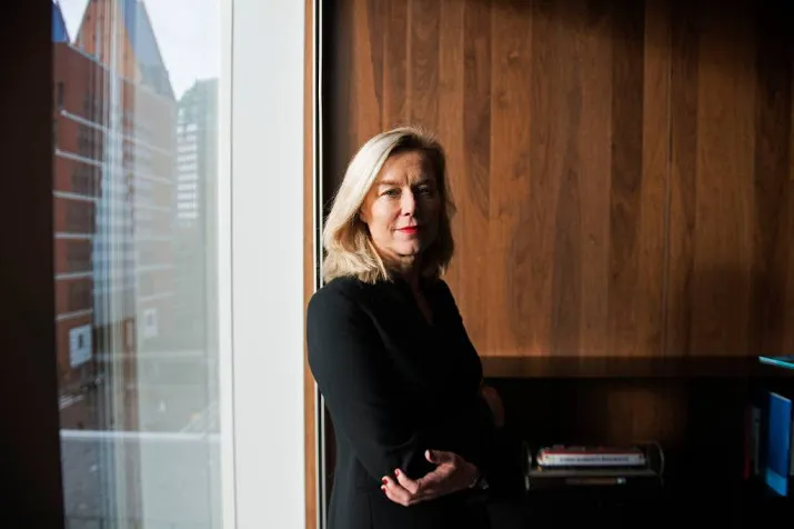 kaag dreigt palestijnen met korting hulp