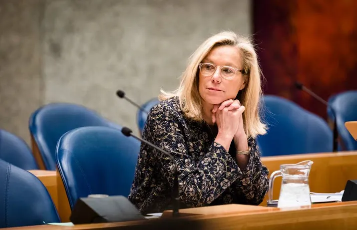 kaag wil meldpunt voor wangedrag hulpverlener