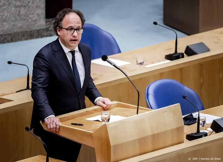 kabinet geen algemene regeling om na 45 dienstjaren te stoppen