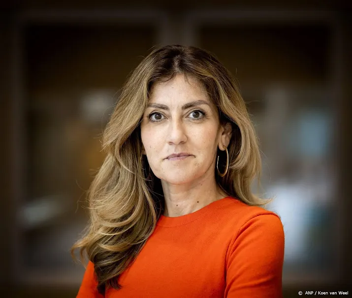 kabinet verbiedt ontkenning holocaust