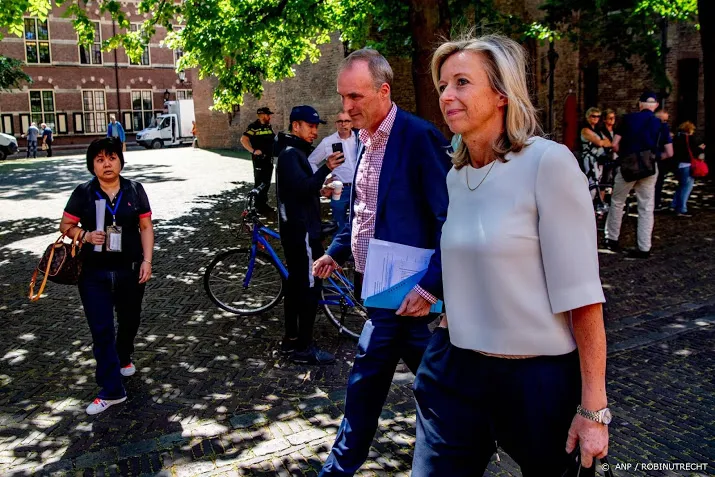 kabinet wil meer vrouwen in openbaar bestuur
