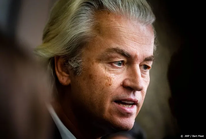 kamer onderzoekt wilders proces voorlopig niet