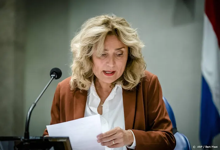 kamerbestuur onderzoek arib gaat door maar voorlopig opgeschort