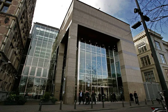 kamergebouw dinsdagmiddag dicht voor publiek