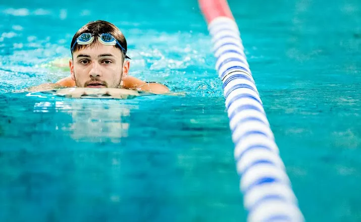 kamminga als vijfde naar halve finales