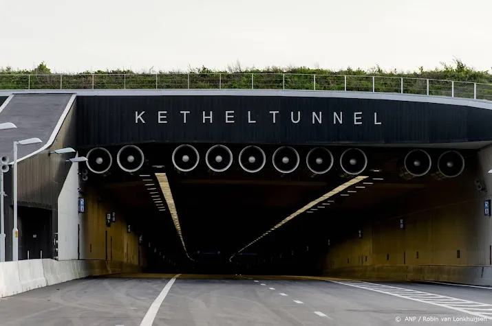ketheltunnel bij rotterdam a4 dicht door personeelstekort