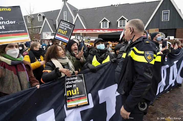 kick out zwarte piet niet tevreden over onderzoek naar staphorst