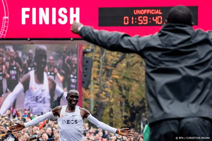 kipchoge wil inspireren met zijn 1 59 40