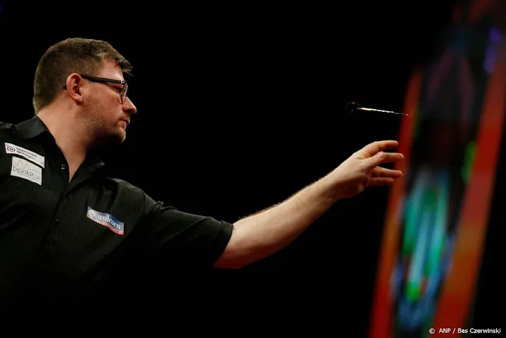 kleermaker verliest op wk darts kansloos van wade