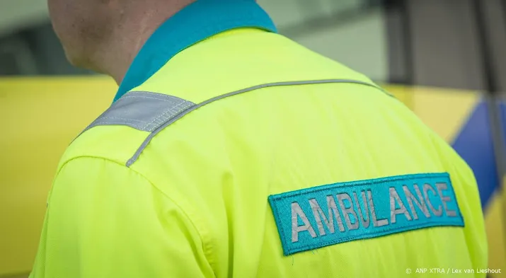 kleine tribune in amstelveen stort in zes kinderen lichtgewond
