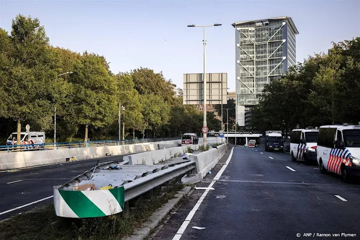 klimaatactivisten willen voor derde dag op rij a12 blokkeren