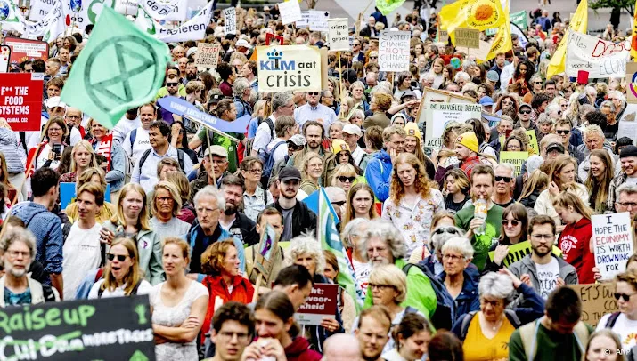 klimaatbetogers tegen boeren er is niks tof aan stikstof