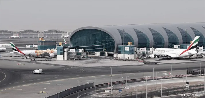 klm toestel landt in dubai na technisch probleem