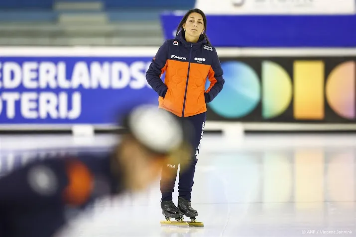 knsb stuurt assistent bondscoach shorttrackploeg weg