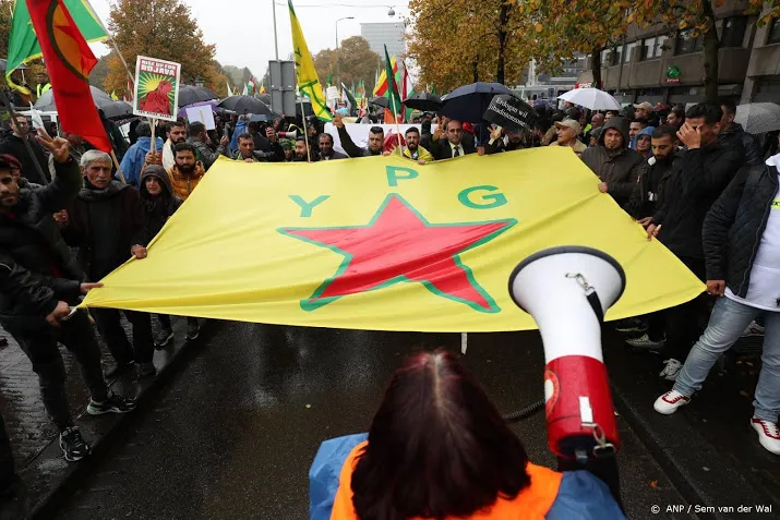 koerden voor protest in den haag