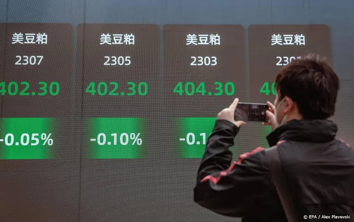 koerssprong alibaba helpt beurs hongkong aan stevige winst