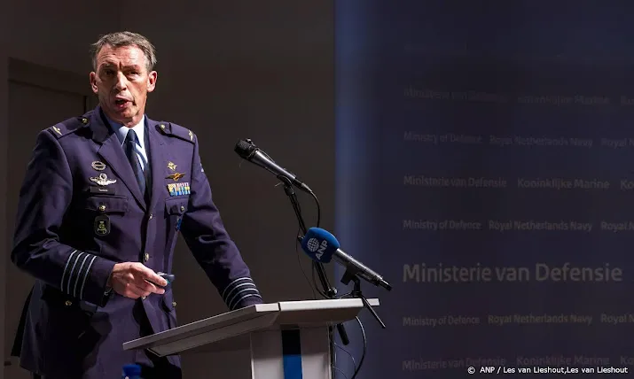 kolonel we willen drie keer per dag mensen uit kabul halen