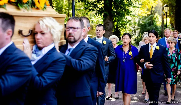 koning dankt voor steun na overlijden prinses