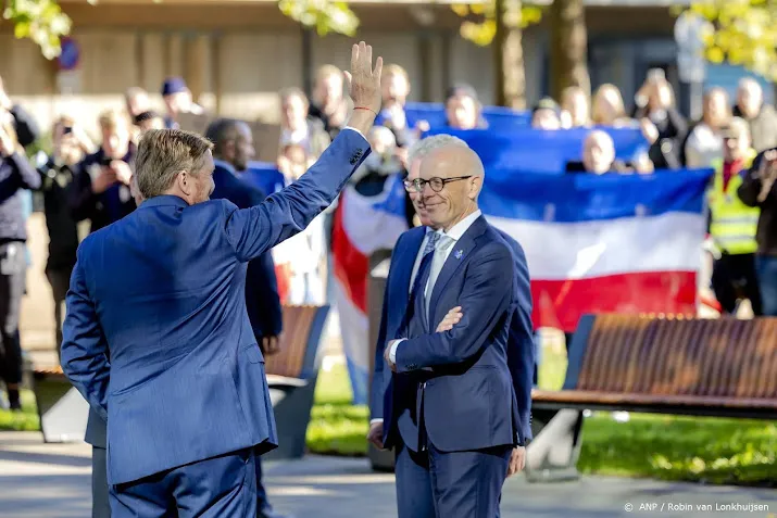 koning willem alexander uitgejouwd tijdens opening radboudumc