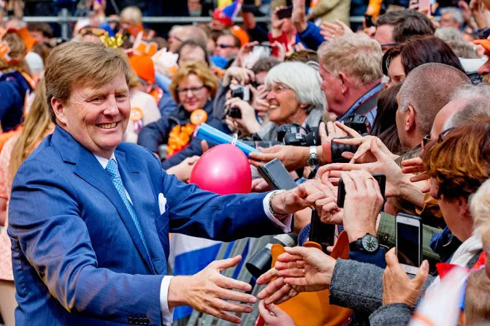 koning zoekt geen vluchtige populariteit