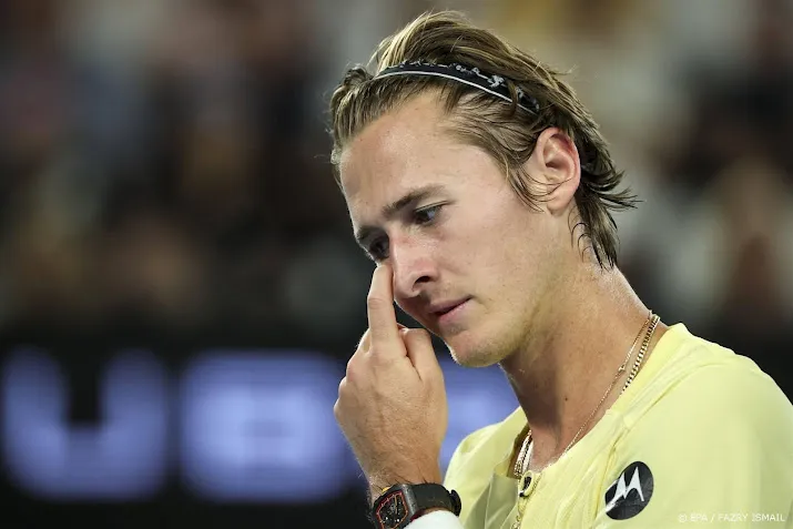 korda kan reeks niet voortzetten en geeft op bij australian open