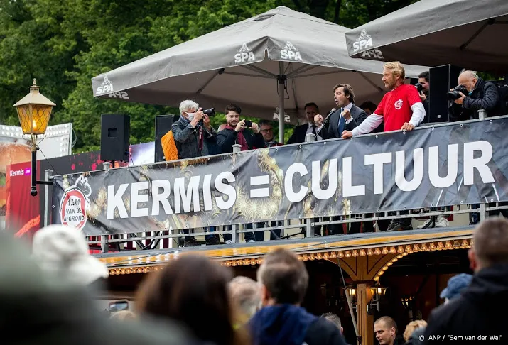 kort geding kermisexploitanten om snelle versoepeling maatregelen