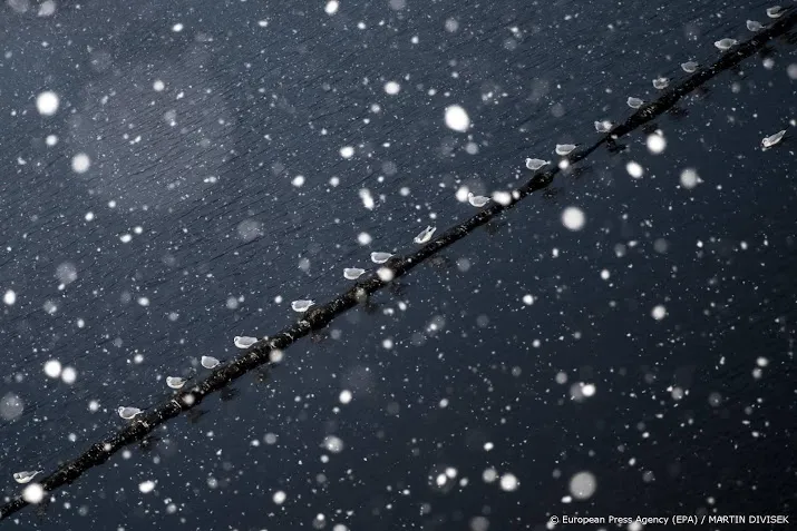 koude jaarwisseling met kleine kans op mist en sneeuw