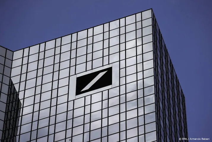 krant deutsche bank biedt icters uit rusland werk in duitsland
