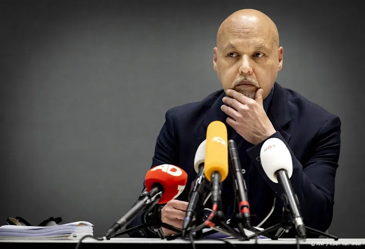 kroongetuige nabil b opnieuw zonder advocaat