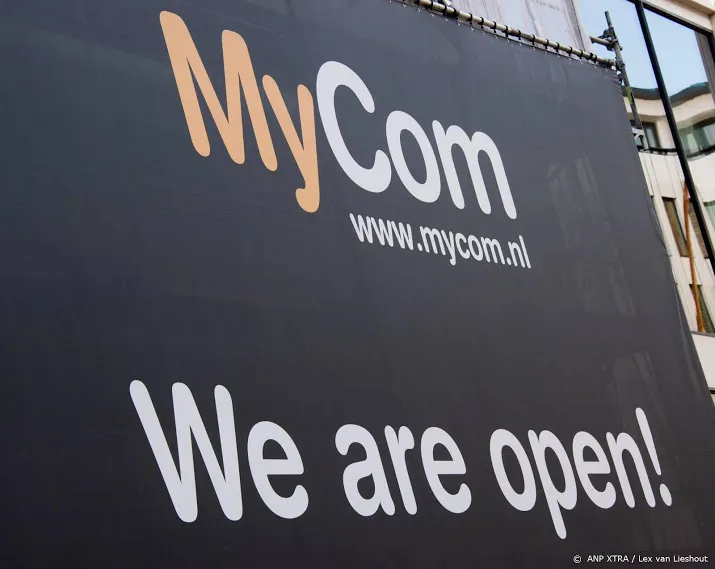 laatste uitverkoop in winkels failliet mycom