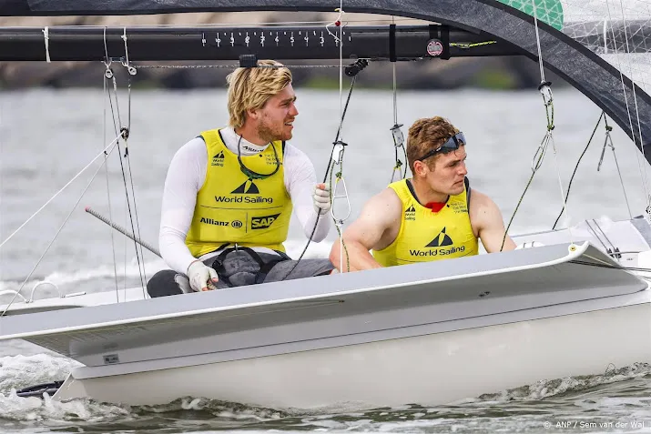 lambriex en van de werken klimmen naar vierde plaats ek zeilen