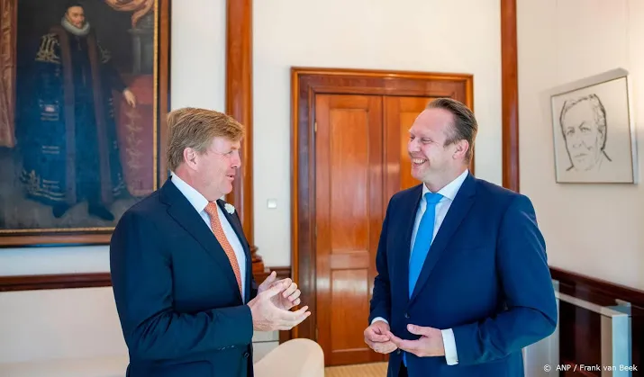 leeuwarden installeert buma als burgemeester