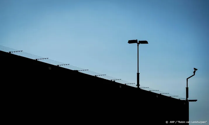 leeuwarden krijgt gevangenisafdeling voor zware criminelen