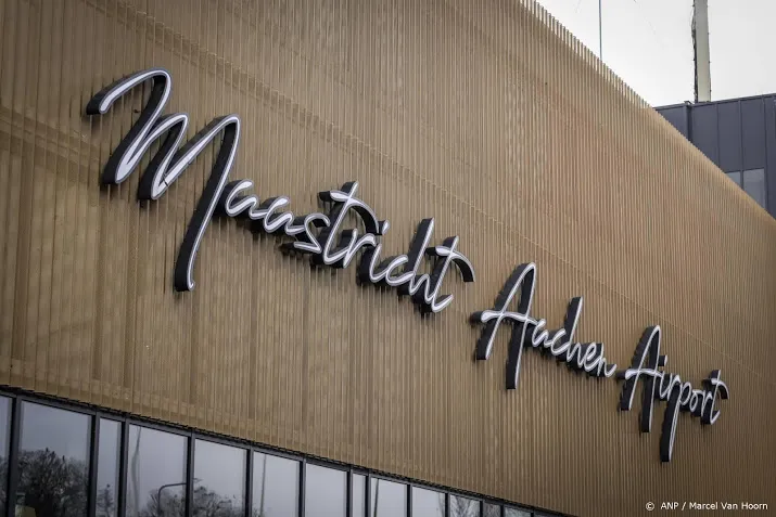 ligging vliegveld maastricht ongeschikt voor groot luchtverkeer