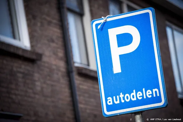 lightyear gaat zonneautos maken voor deelplatform mywheels