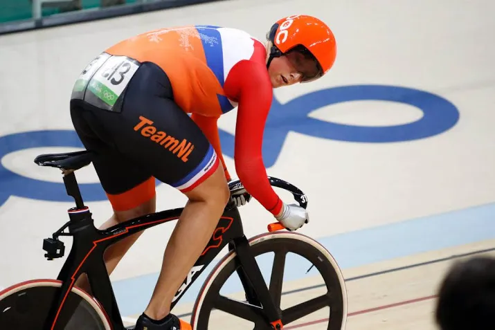 ligtlee op 500 meter tijdrit op wk baan