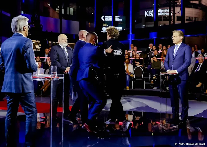 lijsttrekker lef aangehouden na verstoren slotdebat nos