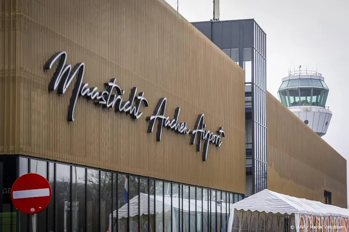 limburgs vliegveld en schiphol onderzoeken samenwerking
