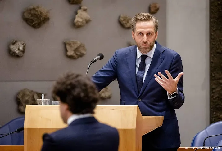 linkse partijen de jonge bagatelliseert rol bij mondkapjesdeal