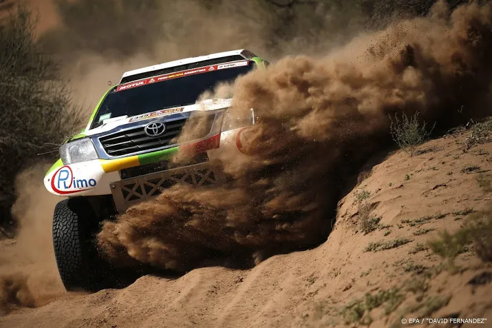 litouwer zala verrast met winst in openingsetappe dakar